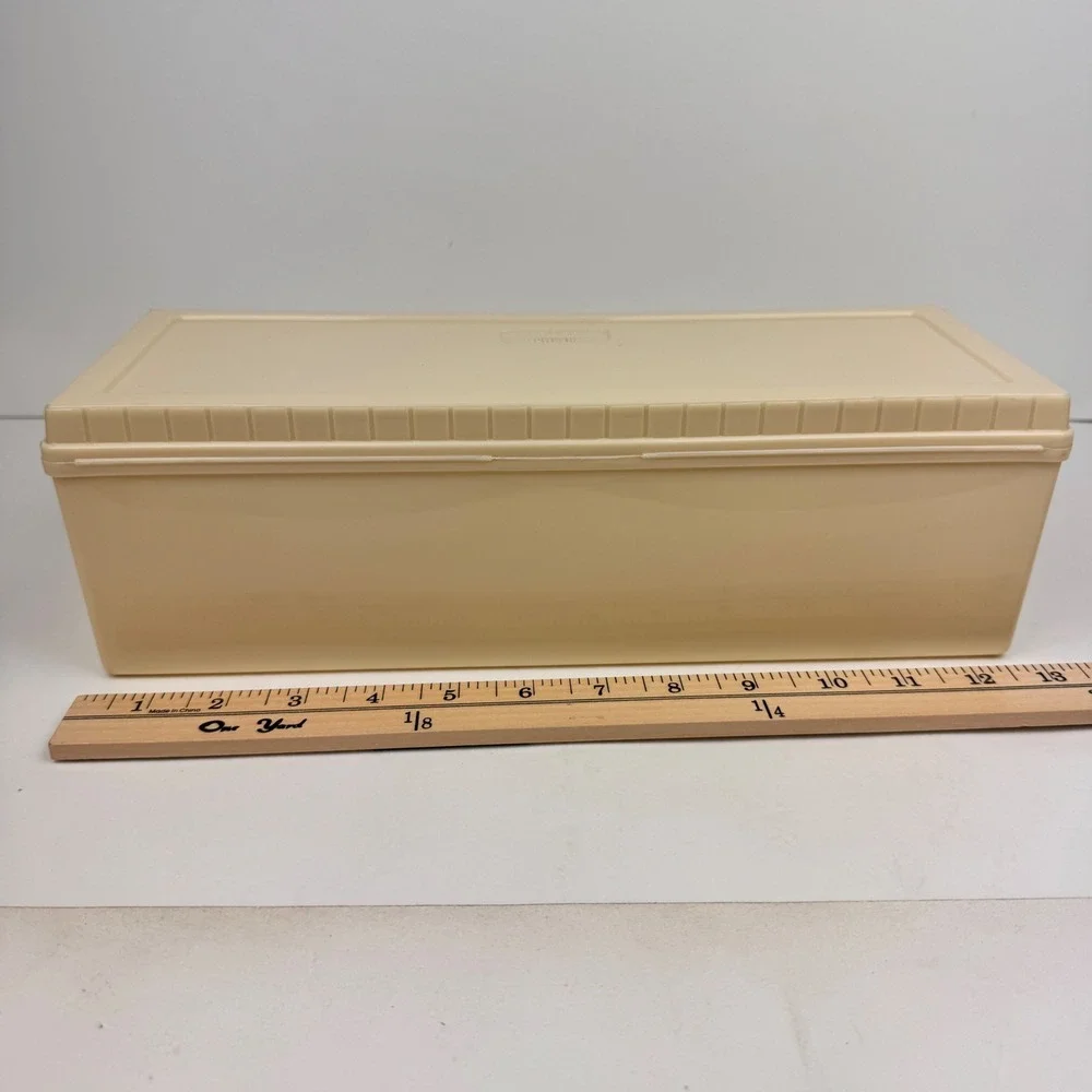 Vtg Thermos Brand plastic picnic sandwich box w hinged lid tan color replacement